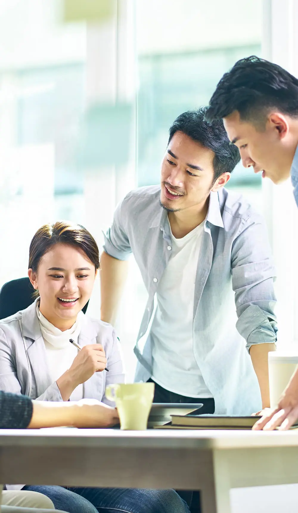 "声の仕事を支えるキャスティングのイメージイラスト"